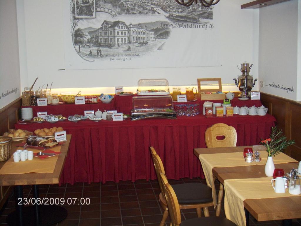 Hotel Scheffelhof Waldkirch Exteriör bild